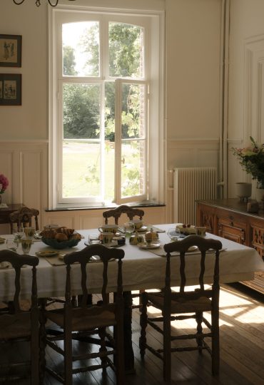 dining-room-chateau-vercourt-7575